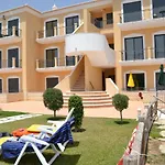 Garcas Park Apartment